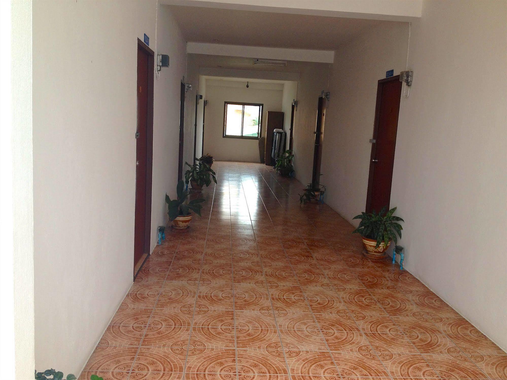 Little Austria Tams Guesthouse Chaweng  Exterior foto